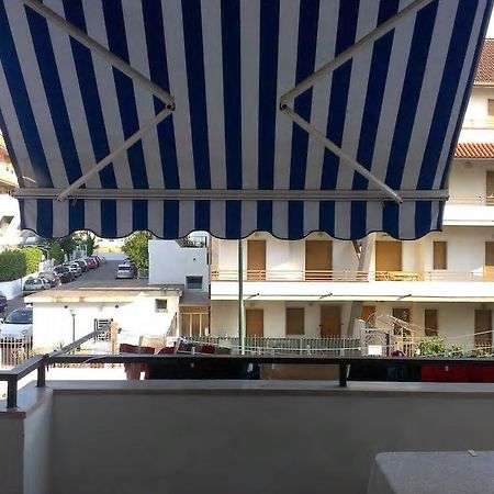 Apartmán Trilocale A 800 Metri Dal Mare Scalea Exteriér fotografie