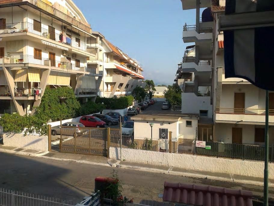 Apartmán Trilocale A 800 Metri Dal Mare Scalea Exteriér fotografie